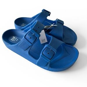 GAP NWT Kids Vibrant Blue Buckle Sandals Size 1 2